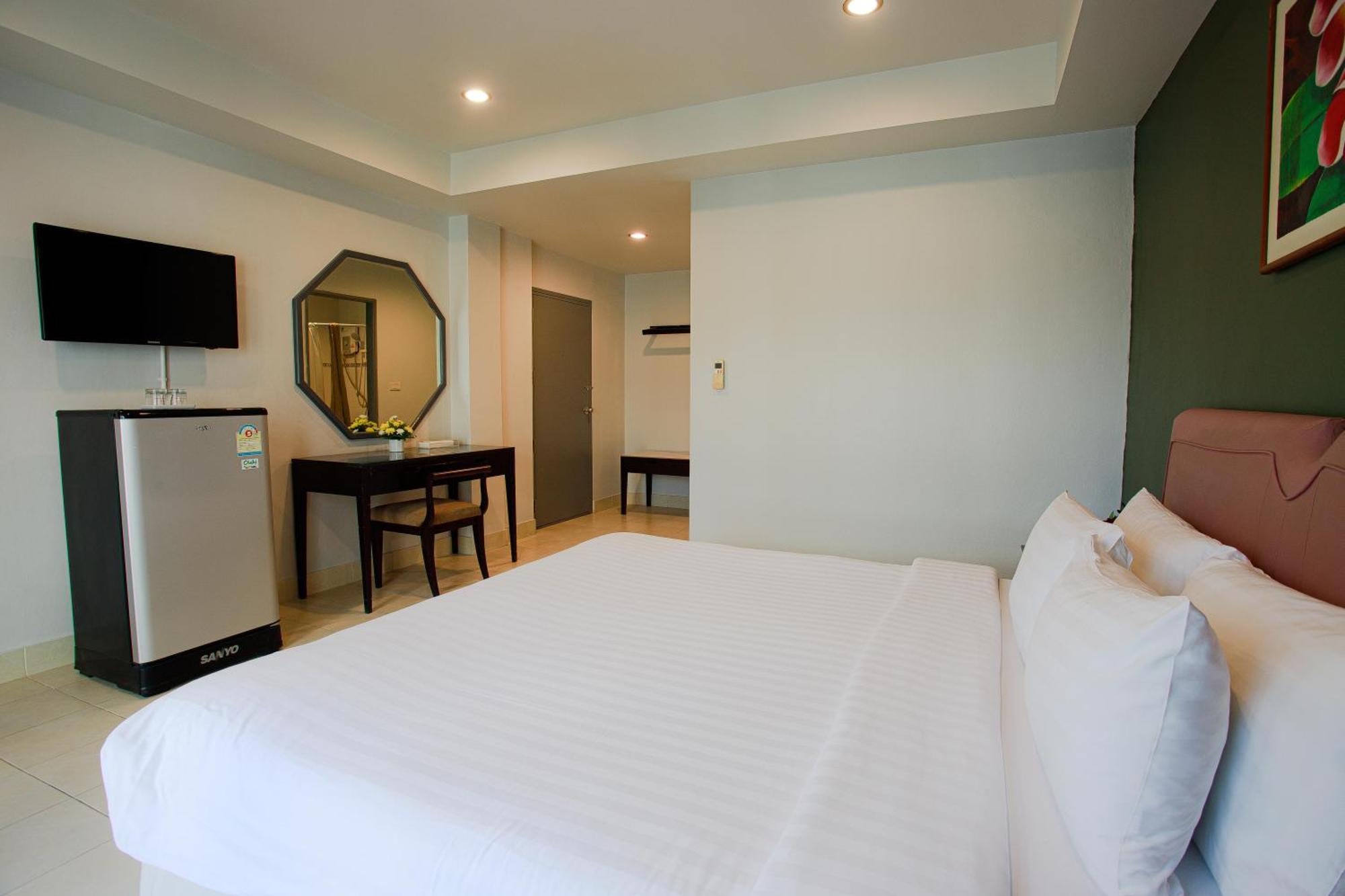 The Corner Apartamento Patong Exterior foto